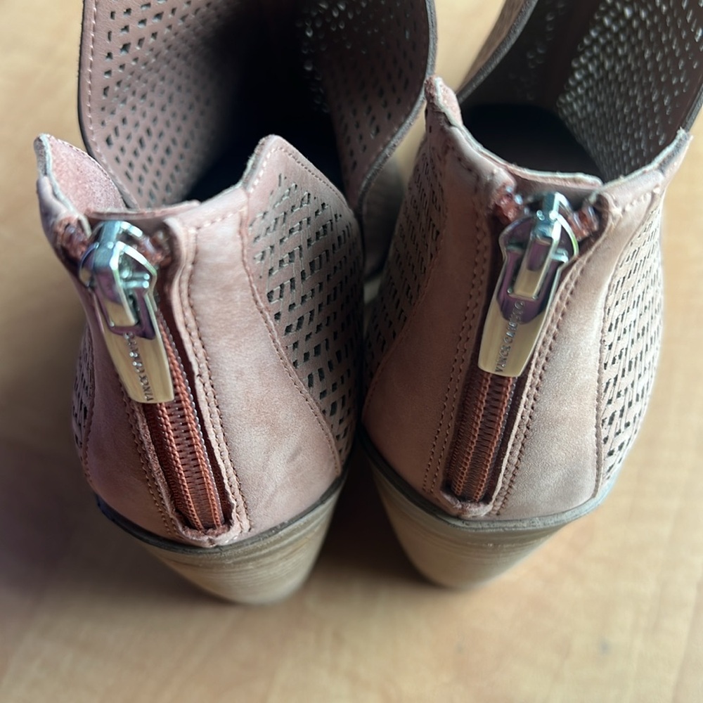 Vince Camuto || "Gibbela" Woven Pointed Toe Bootie - Picture 6 of 7